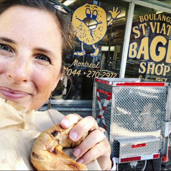 Meet your Posher, Laura - Picture 1 of 1